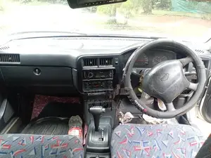Nissan Wingroad 1997
