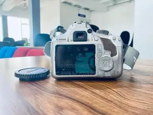 Canon Eos 1300D