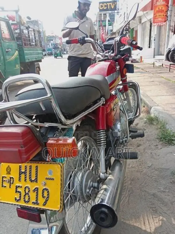 Hero CD 100 2005