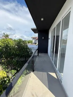 Brand New Luxury House for Sale Piliyandala