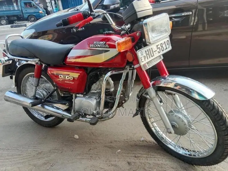 Hero CD 100 2005
