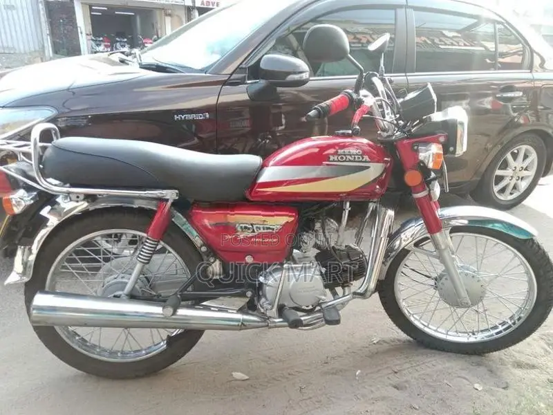 Hero CD 100 2005