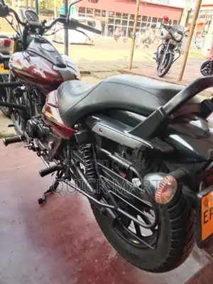 Bajaj Avenger 2018