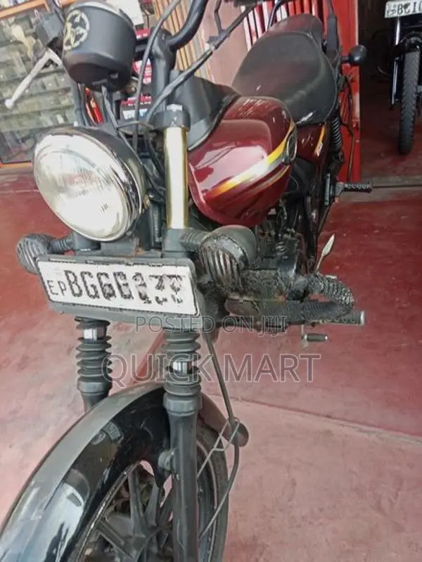 Bajaj Avenger 2018