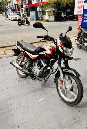 Bajaj CT100 2025