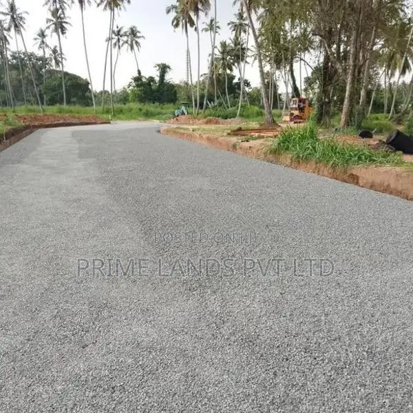 පැල්ලන්දෙණිය හන්දියෙන්ම සුපිරි ඉඩමක්