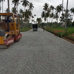 පැල්ලන්දෙණිය හන්දියෙන්ම සුපිරි ඉඩමක්