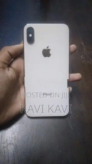 Apple iPhone XS (Used)