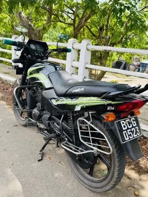 TVS Metro 2015