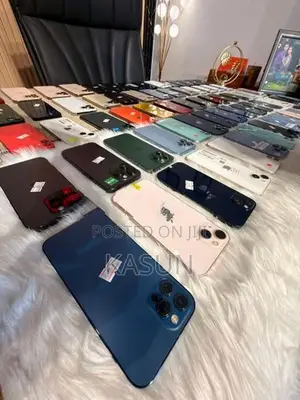 Apple iPhone 13 128GB (Used)