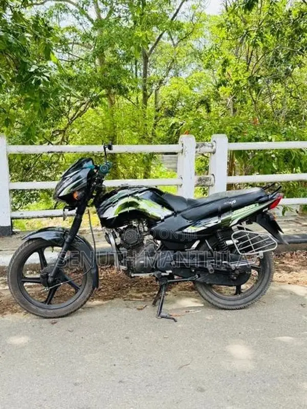 TVS Metro 2015