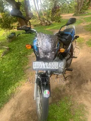Bajaj CT100 2020