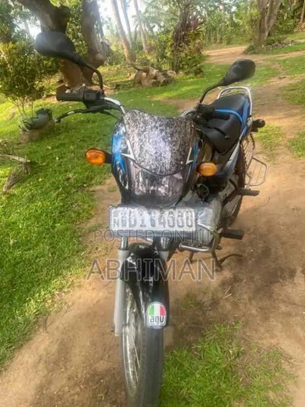 Bajaj CT100 2020
