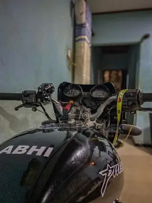 Bajaj Pulsar 150 2005