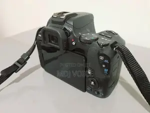Canon EOS 250d Full Set with Lenses