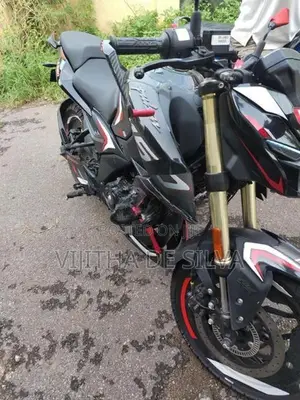 Bajaj Pulsar N160 Premium 2025
