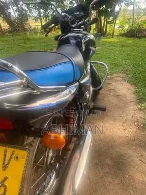 Bajaj CT100 2020