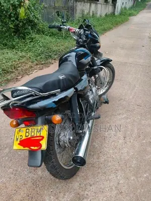 Bajaj CT100 2013