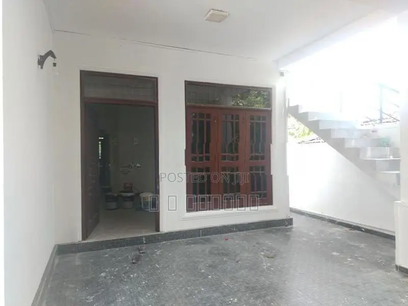 Two Story House for Rent in Piliyandala