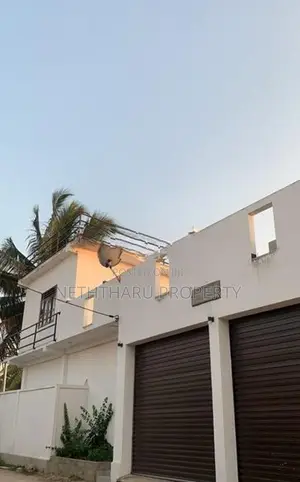 BRAND NEW MODERN 6 PERCHES 5 BED HOUSE FOR SALE AT SILVA LANE KOLONNAW