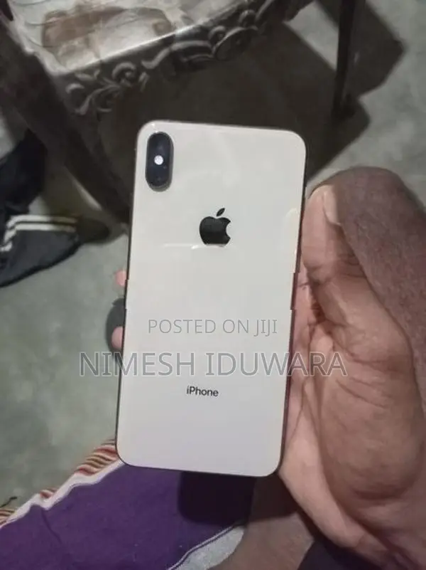 Apple iPhone XS Max (Used)