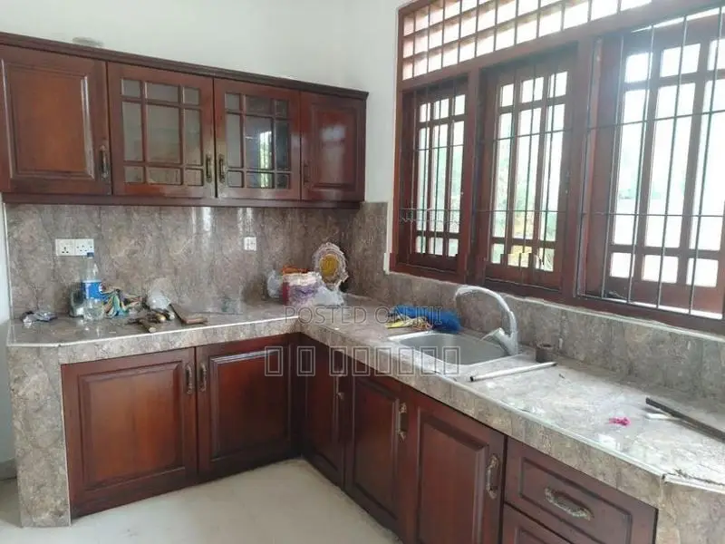 Two Story House for Rent in Piliyandala