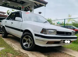 Toyota Carina 1989