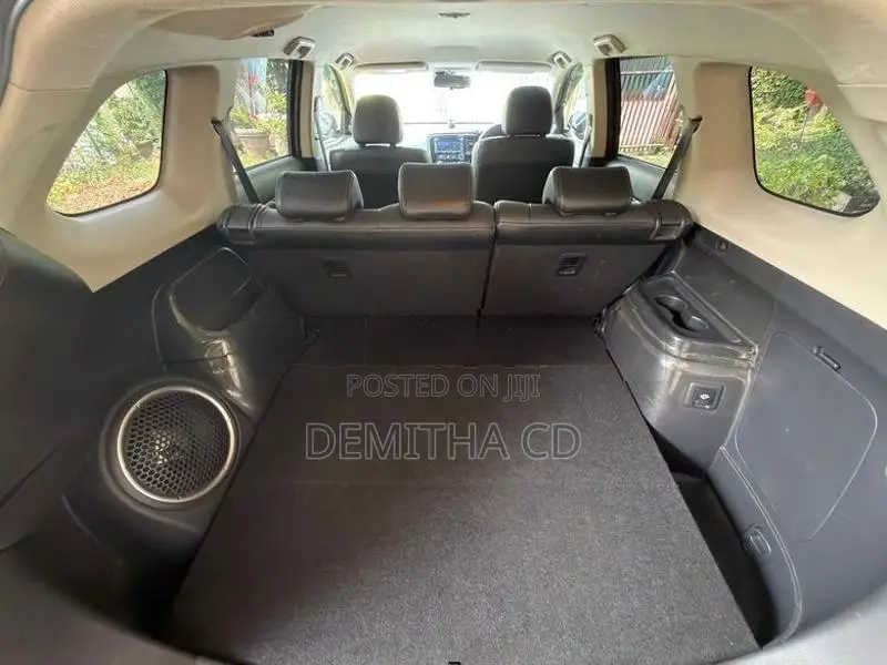 Mitsubishi Outlander G-Navi 2014
