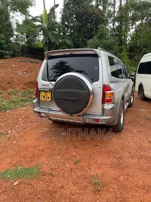 Mitsubishi Pajero 2003