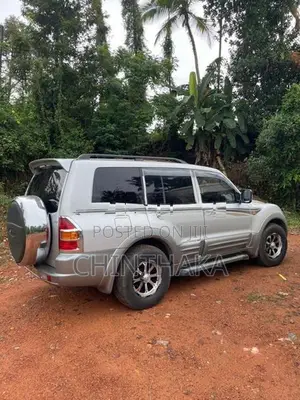 Mitsubishi Pajero 2003