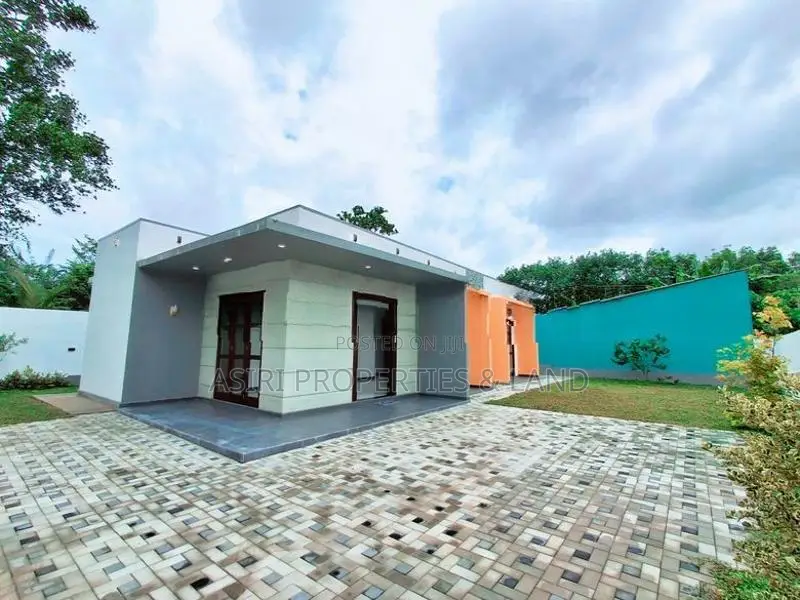Single Storey Modern House for Sale in Piliyandala Kahathuduwa