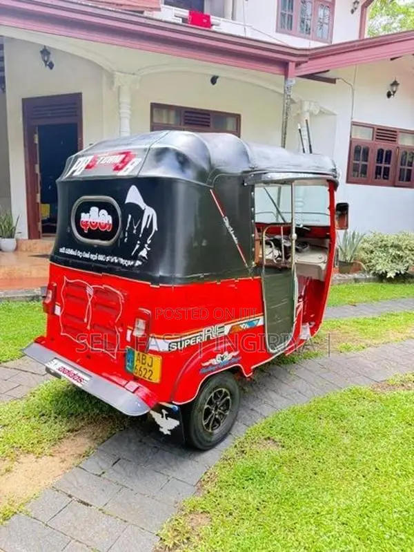 Bajaj RE Three Wheeler 2016