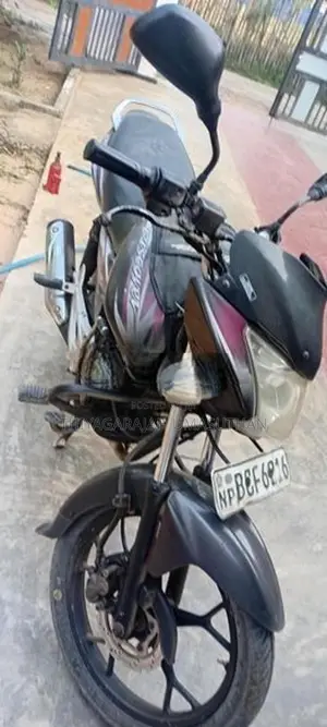 Bajaj Discover 125 2015