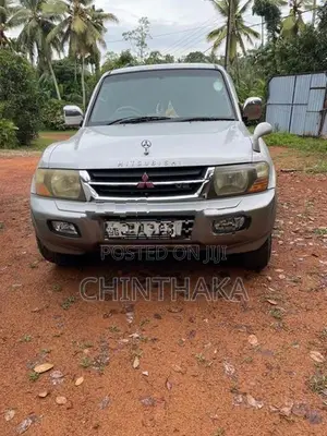 Mitsubishi Pajero 2003