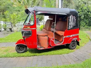 Bajaj RE Three Wheeler 2016
