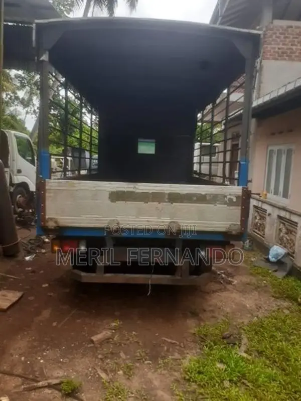 Isuzu Elf 1981