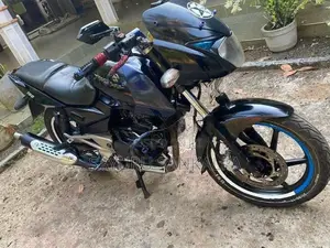 Bajaj Pulsar 180 2010