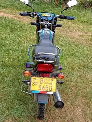 Bajaj CT100 2015
