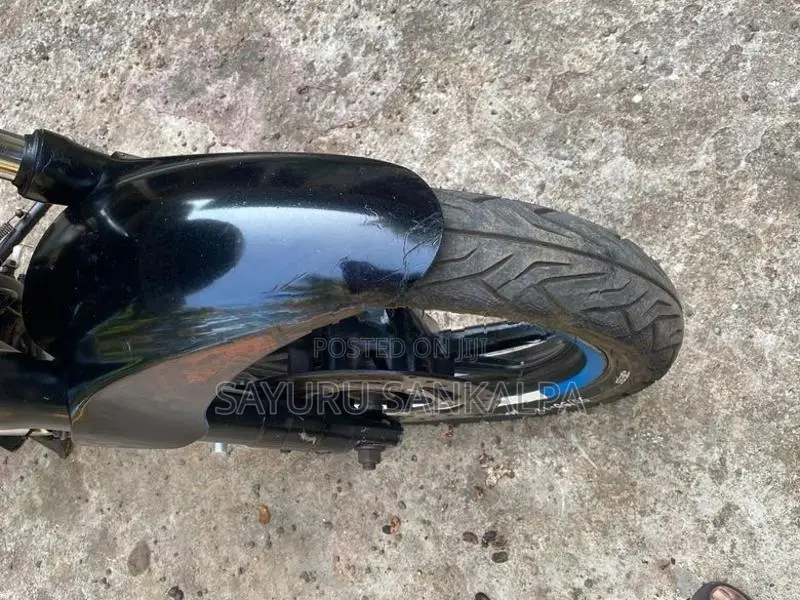 Bajaj Pulsar 180 2010