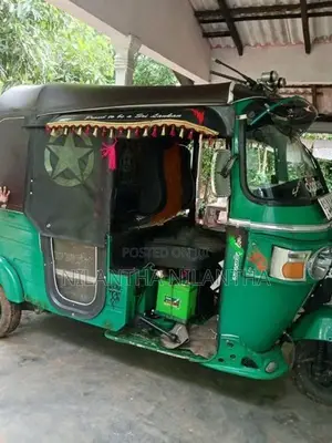 Bajaj RE 2013