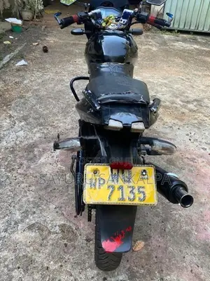 Bajaj Pulsar 180 2010