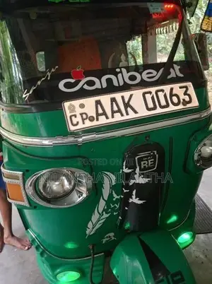 Bajaj RE 2013
