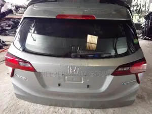 Honda vezel Ru3 Dickey Door