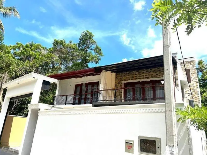New Luxury 02 Storey House for Sale in Raddolugama
