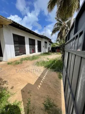 House with Land for Sale Katana