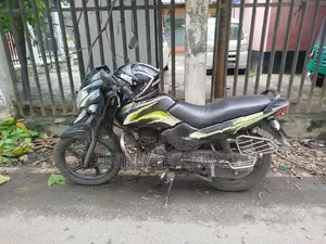 TVS Metro 2015
