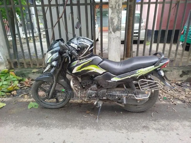 TVS Metro 2015