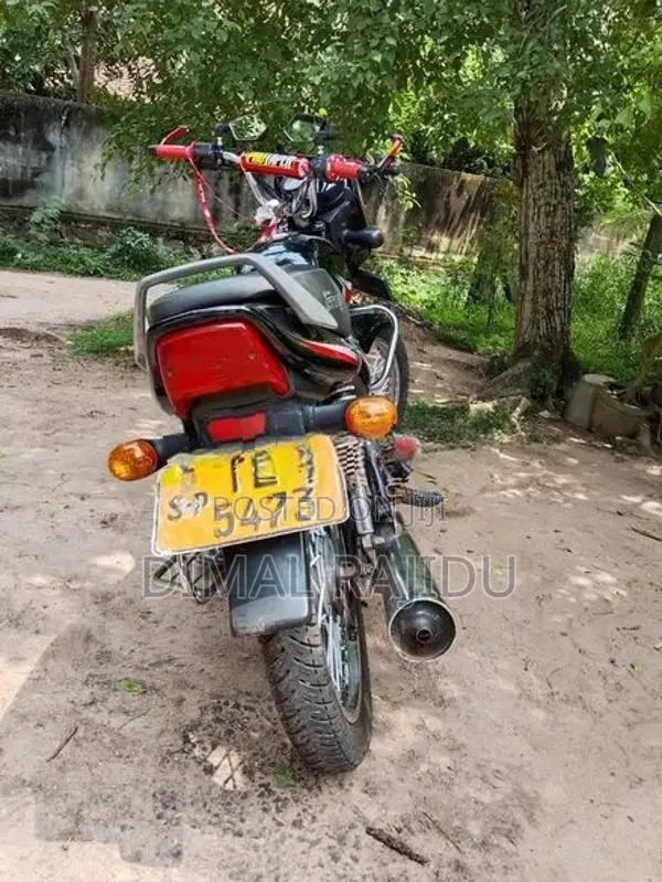 Bajaj CT100 2006