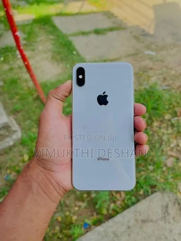 Apple iPhone XS Max (Used)