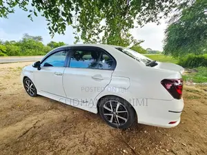 Toyota Axio 2019